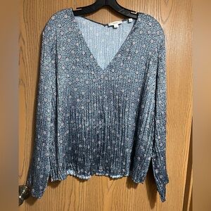 Vince Floral Pleated Blouse - Blue and White